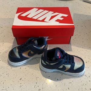 Nike Dunk Low SE Sneaker Toddler 4c